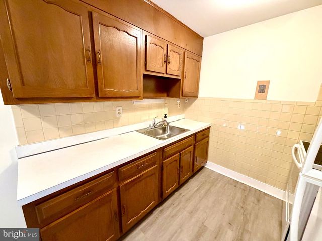 842-B INVERNESS CT, Lakewood, NJ 08701