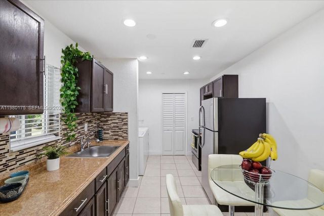 14375 SW 285th St, Homestead, FL 33033