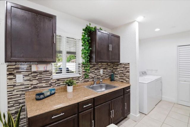 14375 SW 285th St, Homestead, FL 33033