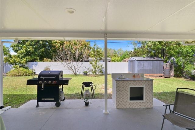 14375 SW 285th St, Homestead, FL 33033