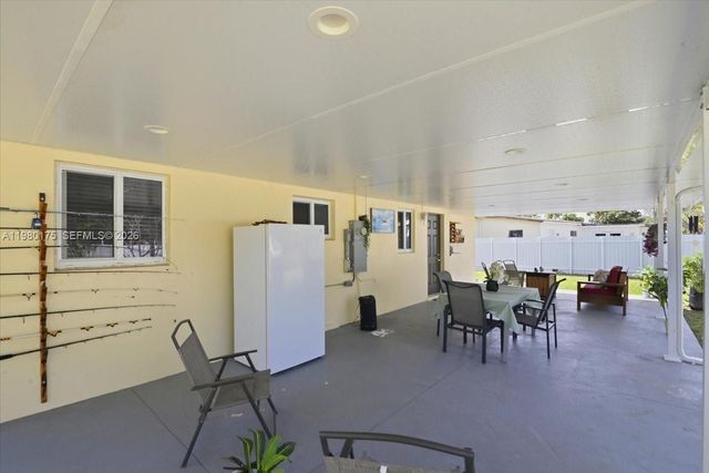 14375 SW 285th St, Homestead, FL 33033