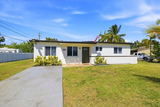 14375 SW 285th St, Homestead, FL 33033