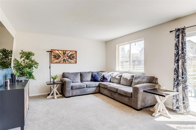 5450 S Valdai Street, Aurora, CO 80015