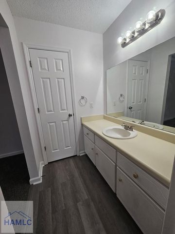 1457 Blackhawk Hollow, Hinesville, GA 31313