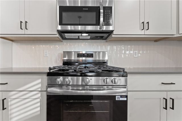 6001 SW Desert Avenue, Bentonville, AR 72713