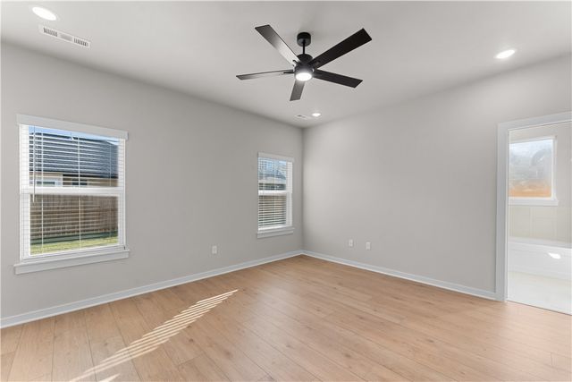 6001 SW Desert Avenue, Bentonville, AR 72713