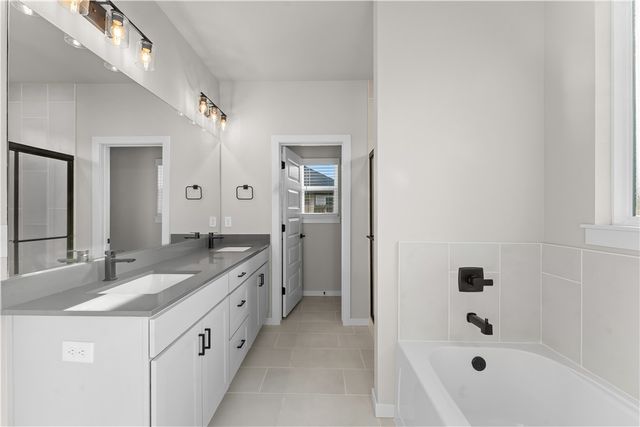 6001 SW Desert Avenue, Bentonville, AR 72713