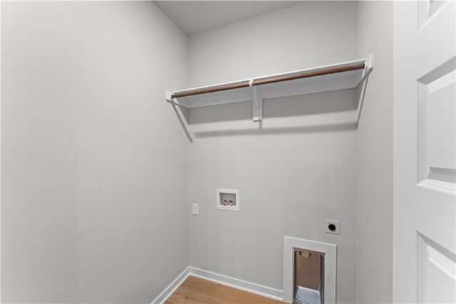 6001 SW Desert Avenue, Bentonville, AR 72713