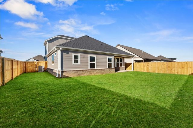 6001 SW Desert Avenue, Bentonville, AR 72713