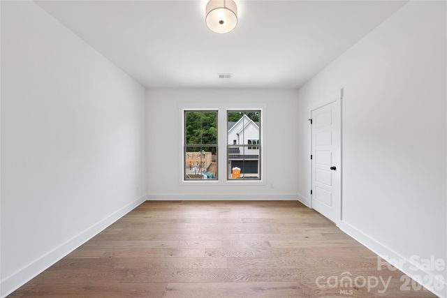 1120 Berryhill Road, Charlotte, NC 28208