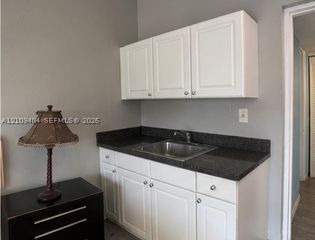 26 Diplomat Pkwy 2342, Hallandale Beach, FL 33009