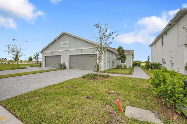 19465 Whispering Creek Rd, Loxahatchee, FL 33470
