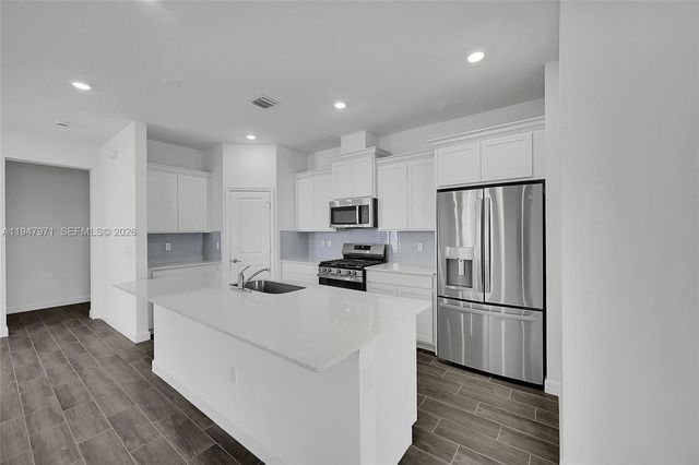 19465 Whispering Creek Rd, Loxahatchee, FL 33470