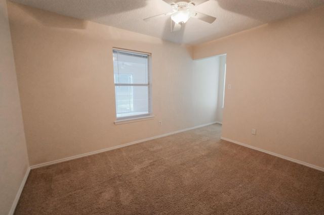 10216 Lone Eagle Court, Fort Worth, TX 76108