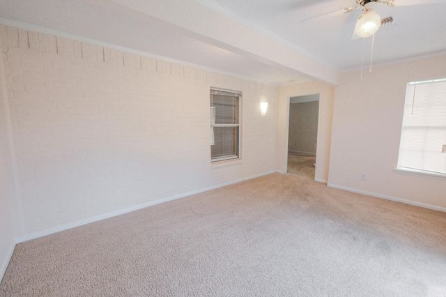 10216 Lone Eagle Court, Fort Worth, TX 76108