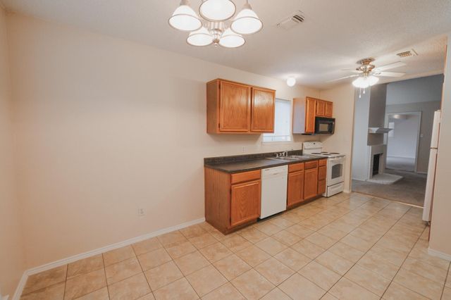 10216 Lone Eagle Court, Fort Worth, TX 76108