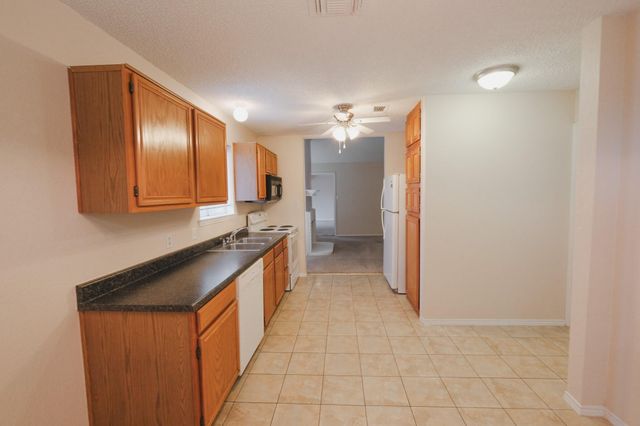 10216 Lone Eagle Court, Fort Worth, TX 76108