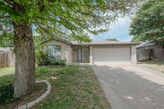 10216 Lone Eagle Court, Fort Worth, TX 76108