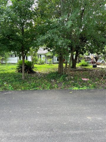 6814 Evans St, Houston, TX 77061