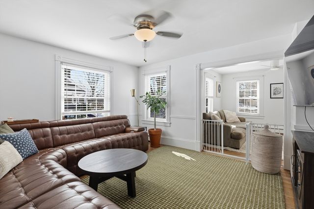 26 S Main St, Deerfield, MA 01373