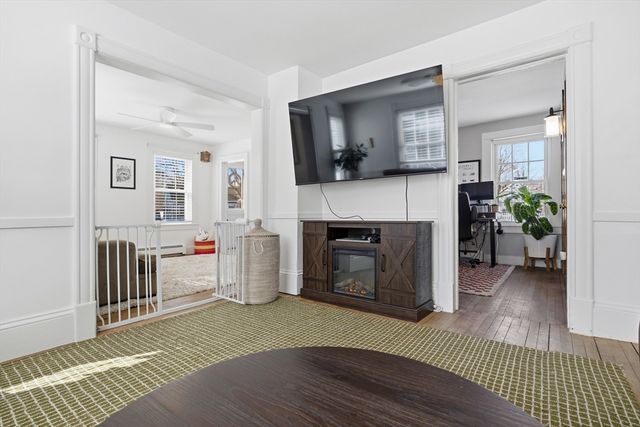 26 S Main St, Deerfield, MA 01373