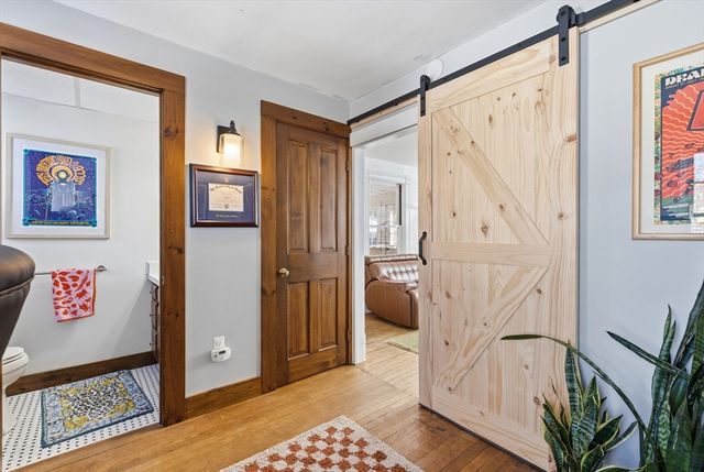 26 S Main St, Deerfield, MA 01373