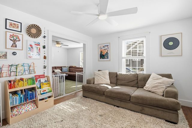 26 S Main St, Deerfield, MA 01373