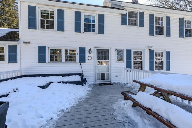 26 S Main St, Deerfield, MA 01373
