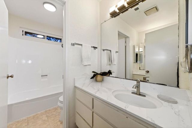 916 Mimosa, Vista, CA 92081