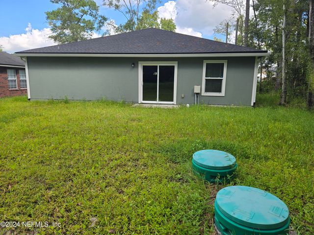 8516 APRIL Street, Jacksonville, FL 32244