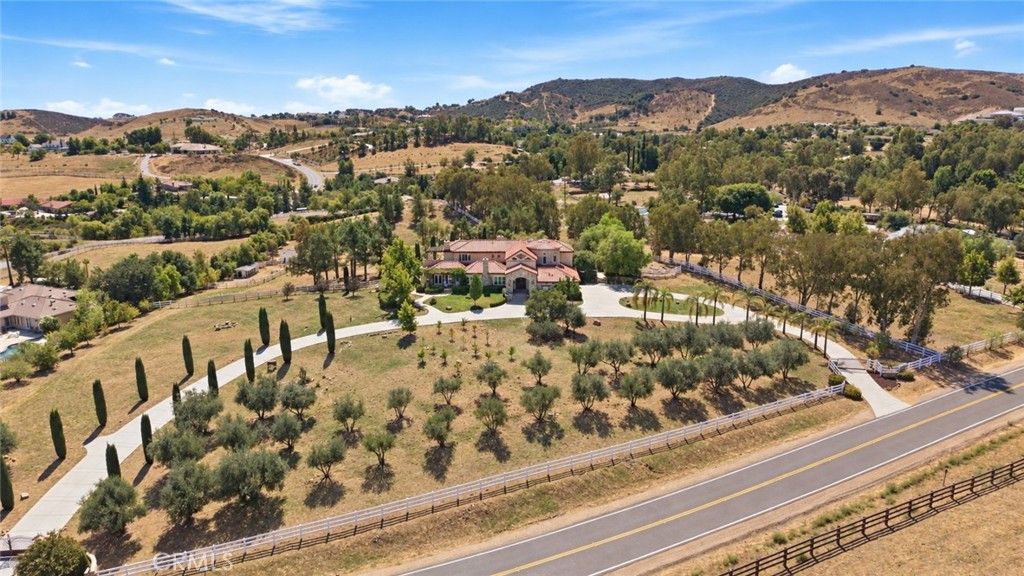 20855 Avenida Castilla, Murrieta, CA 92562 — photo 5