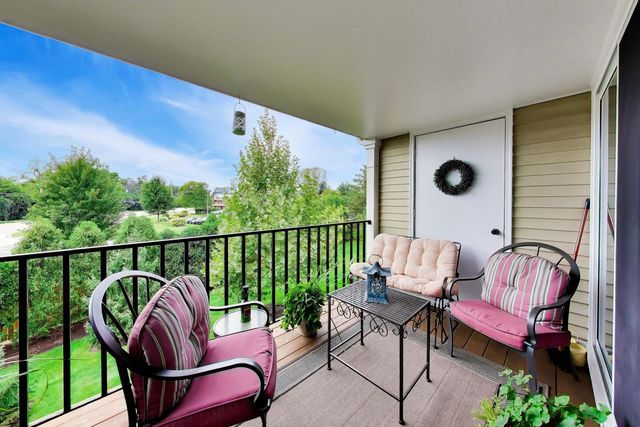 1012 Butternut Lane D, Mount Prospect, IL 60056