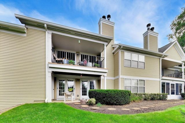1012 Butternut Lane D, Mount Prospect, IL 60056