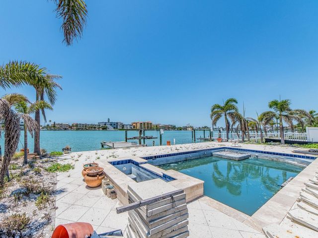 10126 TARPON DRIVE, Treasure Island, FL 33706
