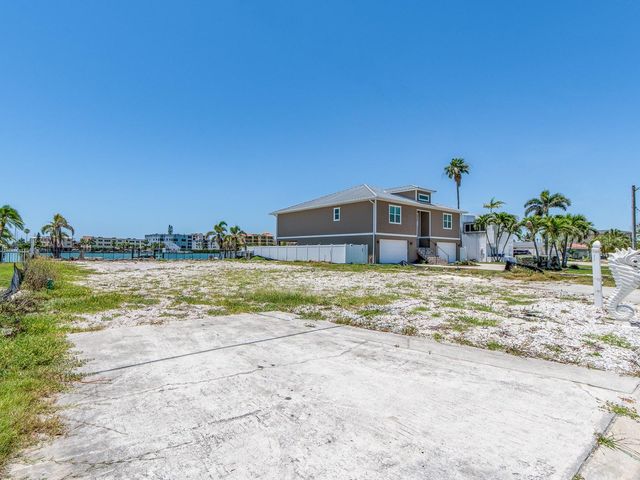10126 TARPON DRIVE, Treasure Island, FL 33706