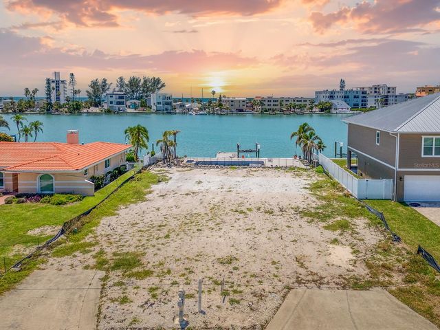 10126 TARPON DRIVE, Treasure Island, FL 33706