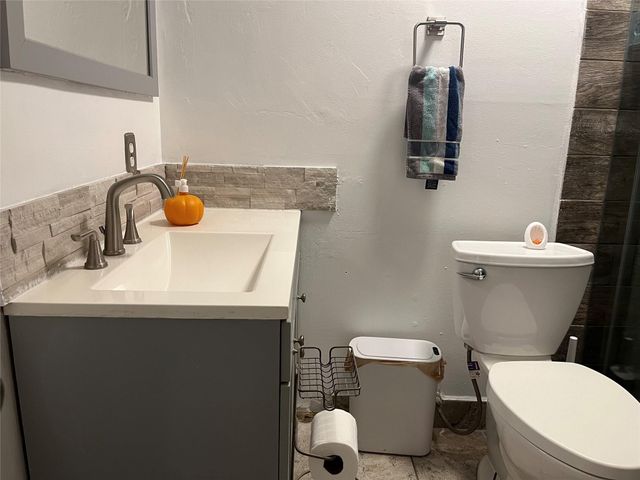 910 Littleport Lane, Channelview, TX 77530