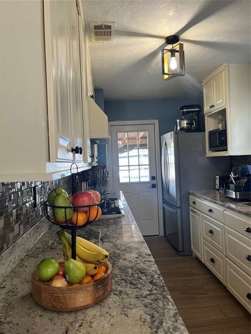 910 Littleport Lane, Channelview, TX 77530