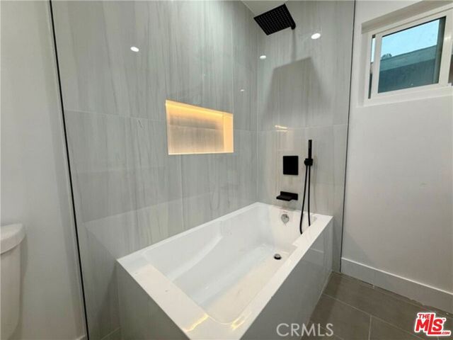 8561 Marklein Avenue, North Hills, CA 91343