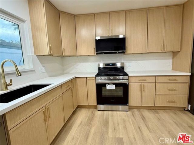 8561 Marklein Avenue, North Hills, CA 91343