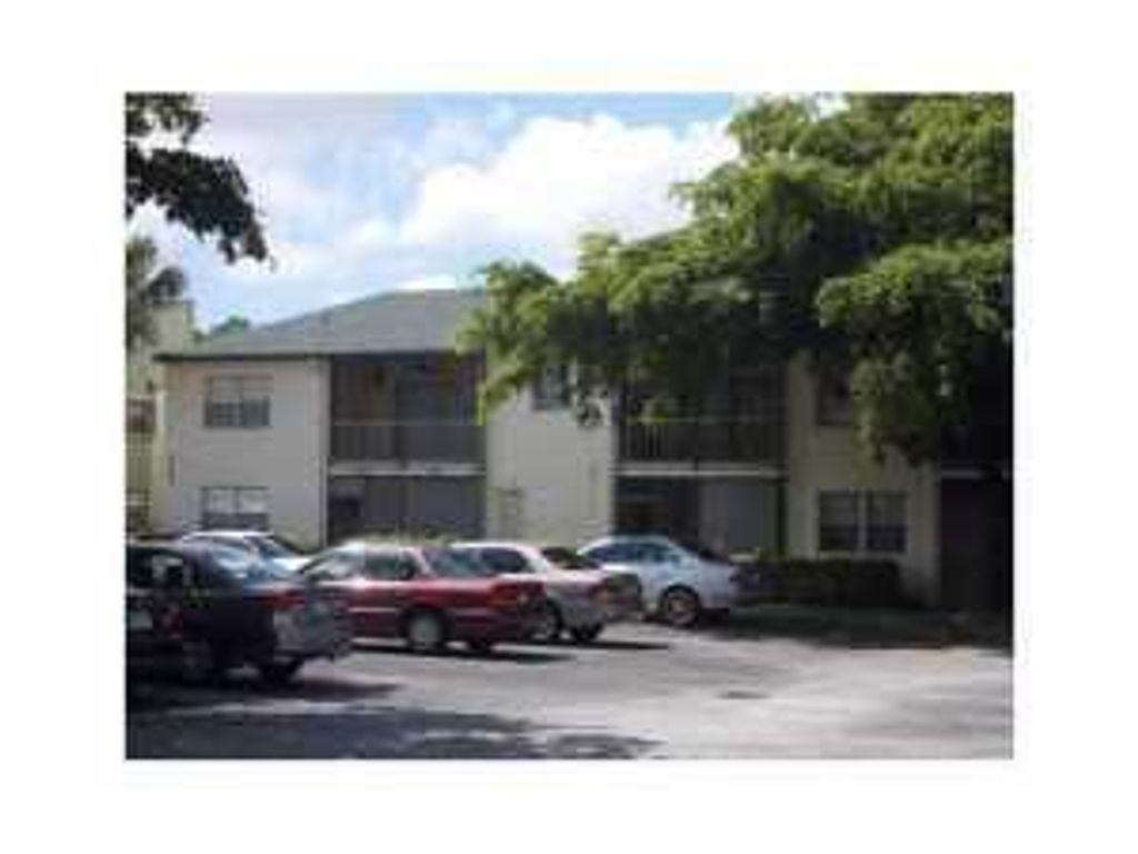 4151 NW 90th Avenue 203, Coral Springs, FL 33065
