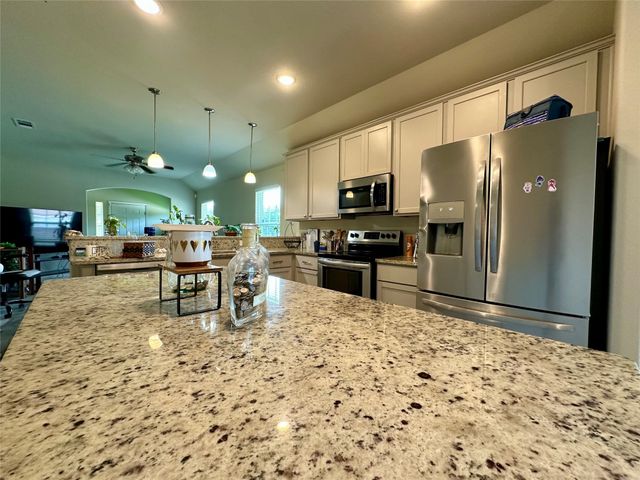 2801 Stuart Drive, Fort Worth, TX 76104