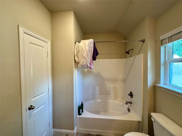 2801 Stuart Drive, Fort Worth, TX 76104