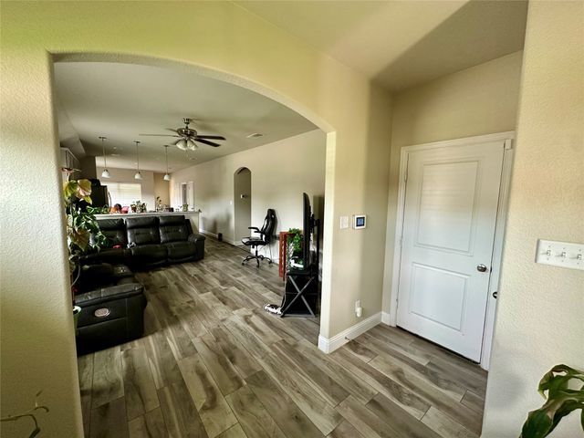 2801 Stuart Drive, Fort Worth, TX 76104