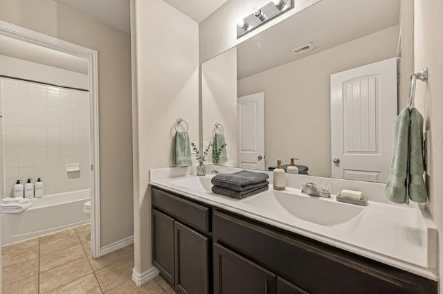 9206 Rustling Manor Lane, Richmond, TX 77407