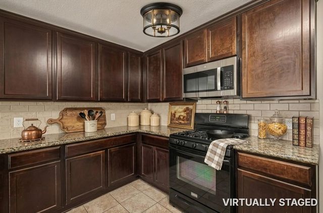 9206 Rustling Manor Lane, Richmond, TX 77407