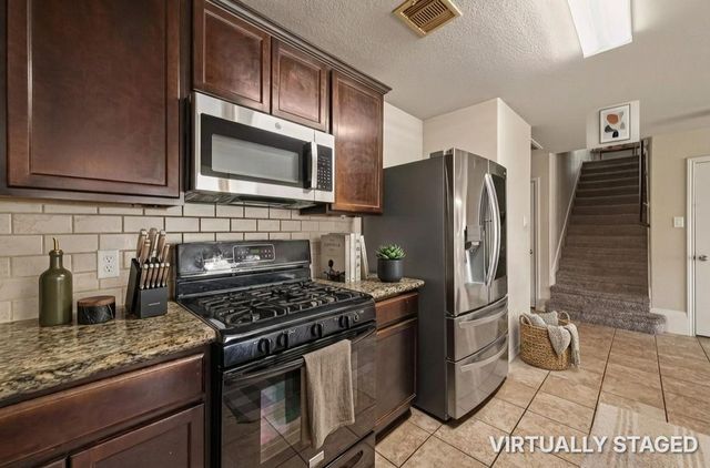 9206 Rustling Manor Lane, Richmond, TX 77407