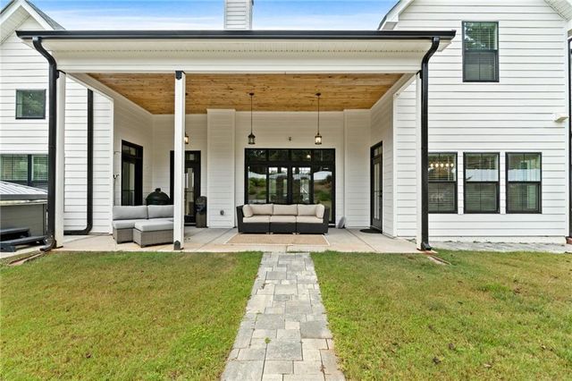 469 Ashley Glen Drive, Williamson, GA 30292