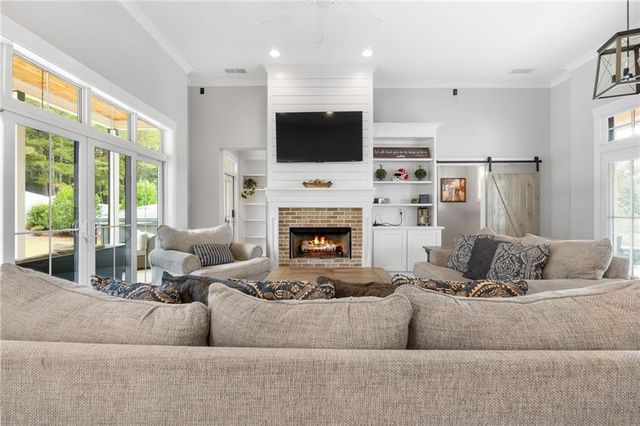 469 Ashley Glen Drive, Williamson, GA 30292