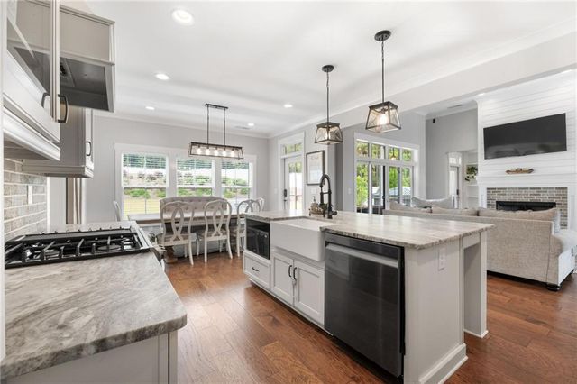 469 Ashley Glen Drive, Williamson, GA 30292